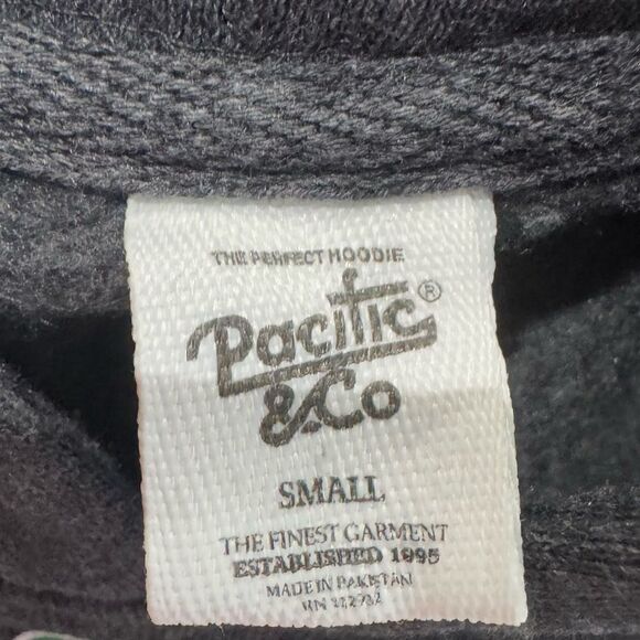 Kids “Can’t Pinch This” green and gray shamrock hoodie size small NWT - Picture 4 of 5